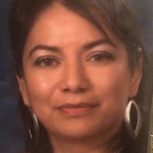 Meet your Posher, Adelaida